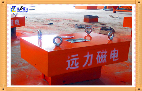 懸掛永磁除鐵器，河南懸掛永磁除鐵器批發(fā)知識參數_內部磁塊安裝方法_河南懸掛永磁除鐵器批發(fā)型號價(jià)格